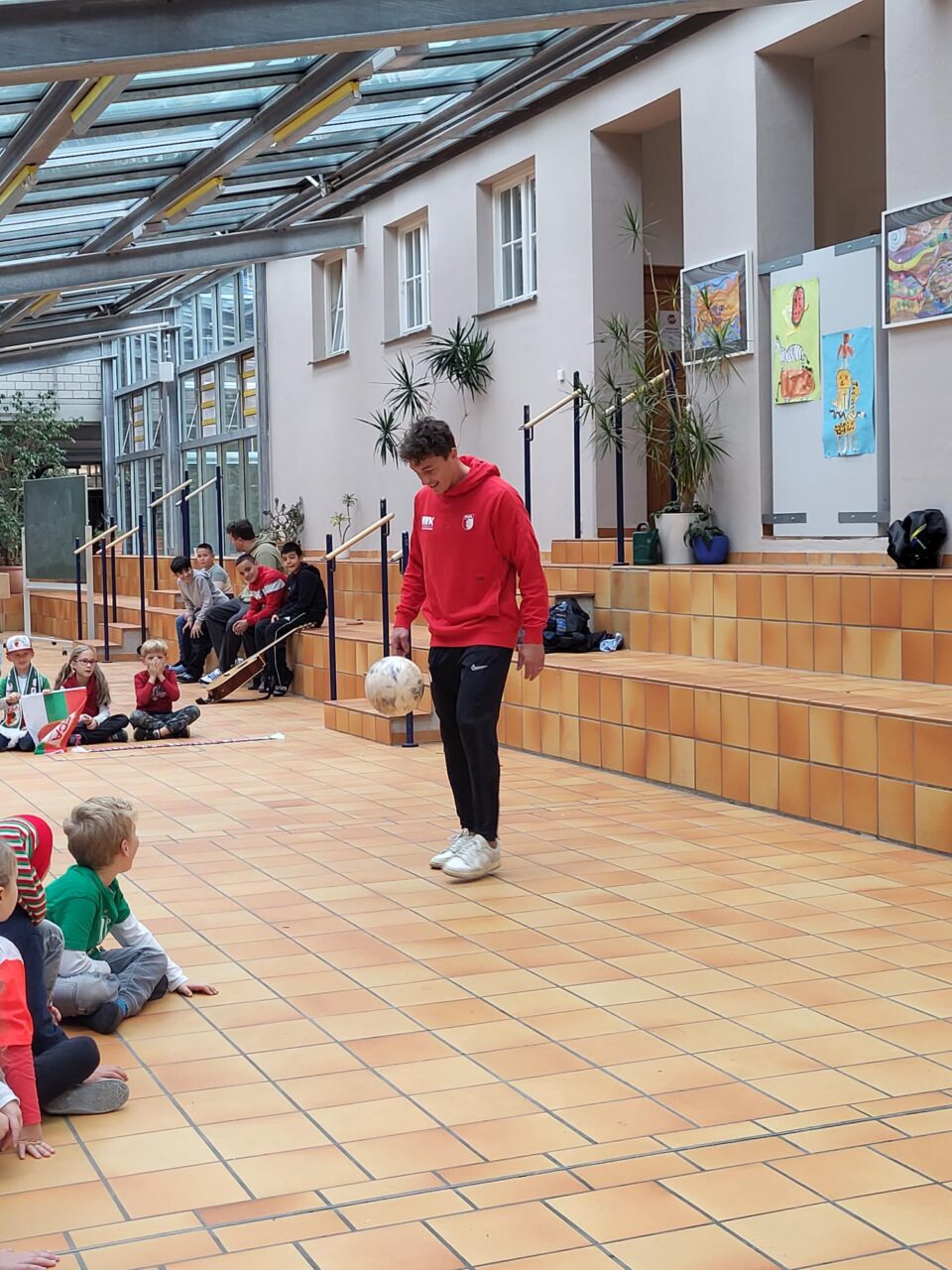 Der FCA zu Gast an unserer Schule