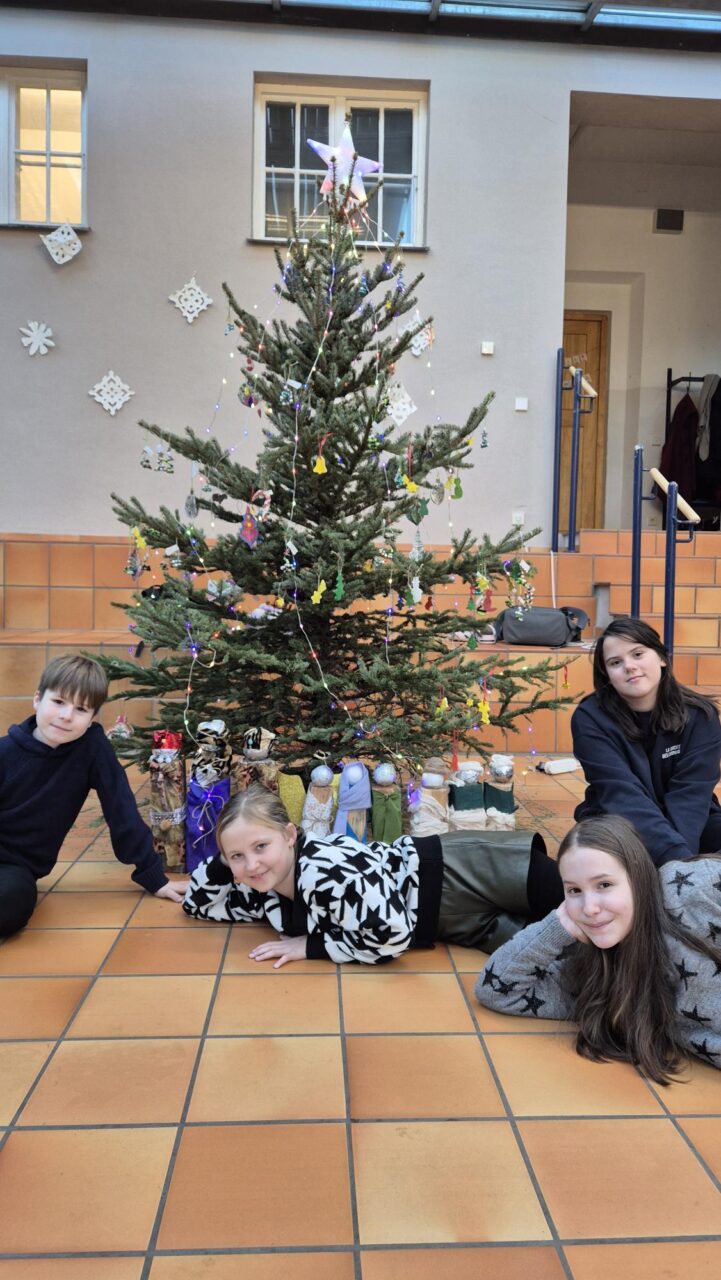 Die GS und MS Firnhaberau verabschiedet sich in die Weihnachtsferien